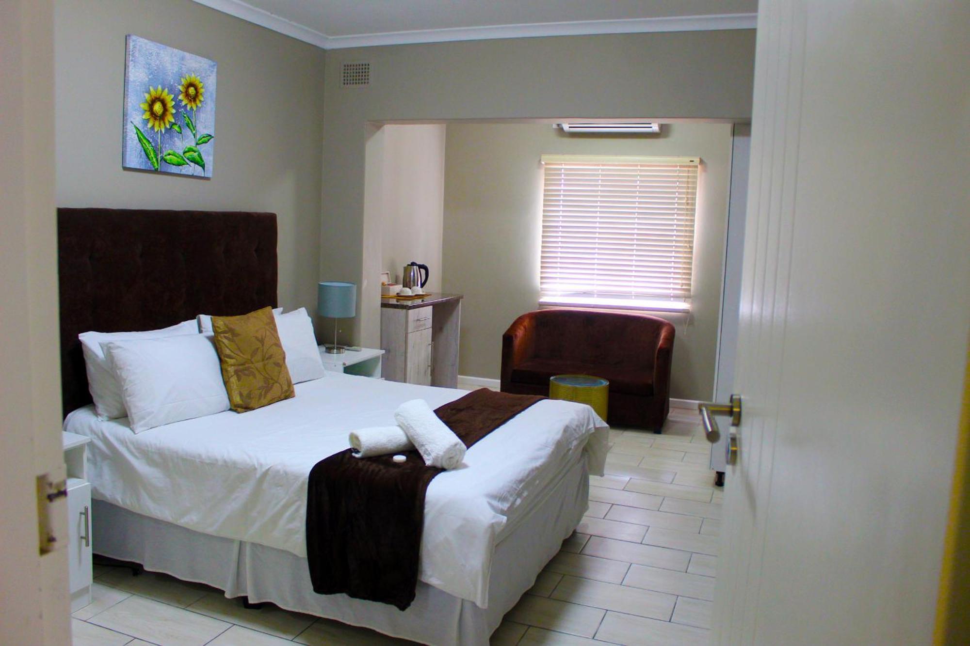 103Onwallace Self Catering Guest House ケープタウン エクステリア 写真