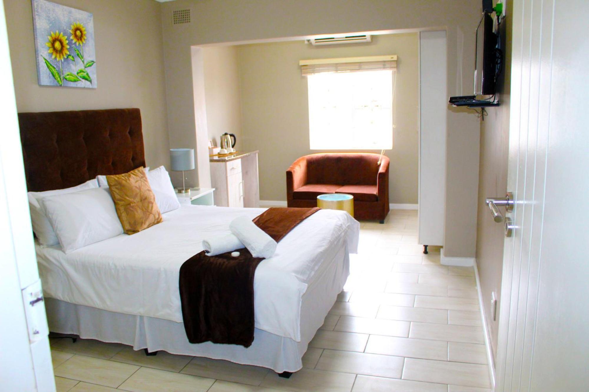 103Onwallace Self Catering Guest House ケープタウン エクステリア 写真